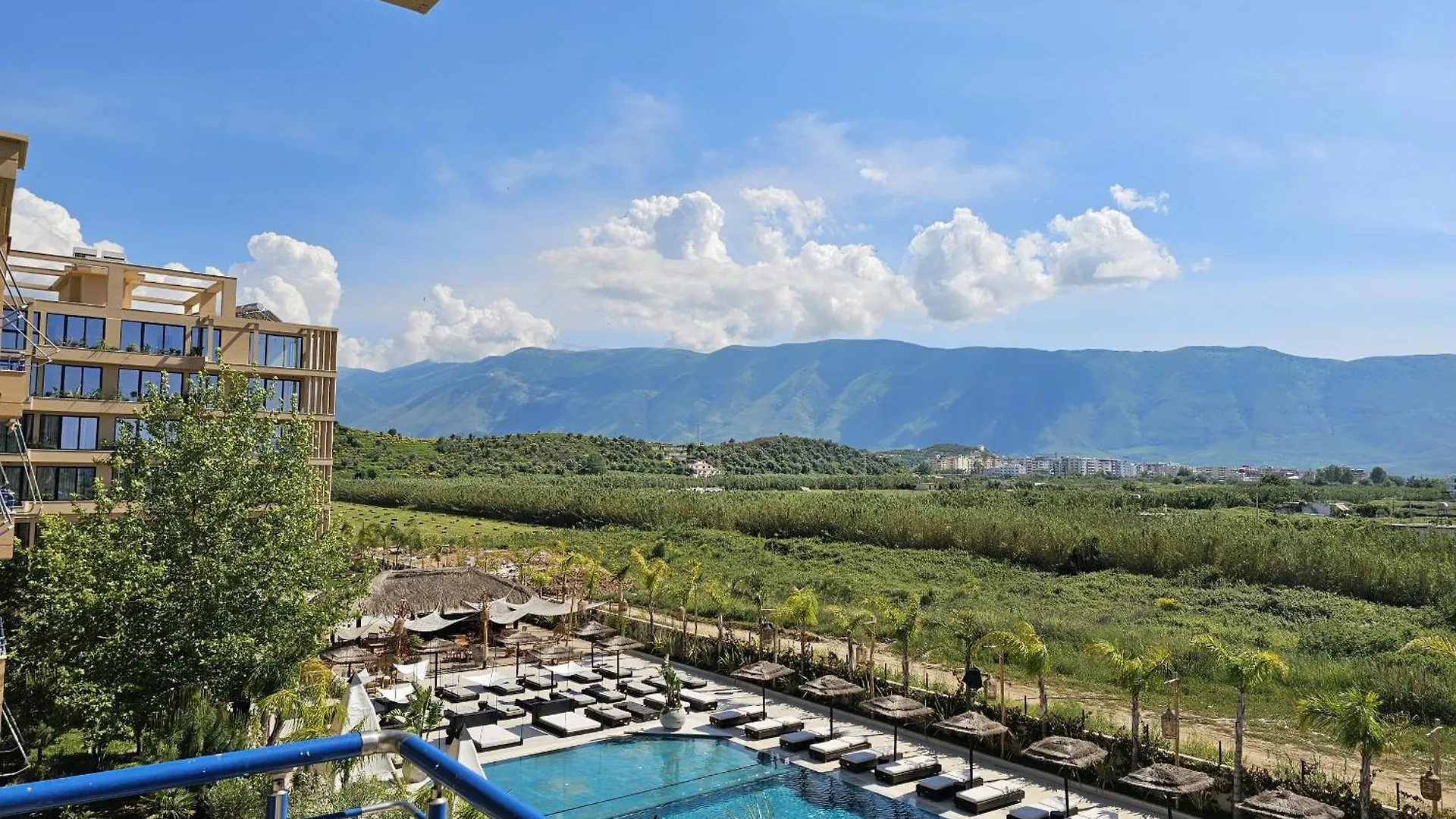 Apartment With Pool View In Rradhime Vlorë